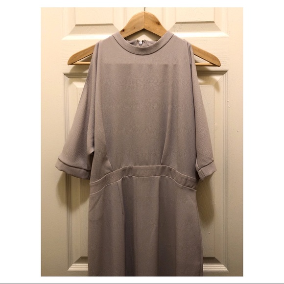 WIGGLE DRESS WITH COLD SHOULDER - Picture 3 of 5